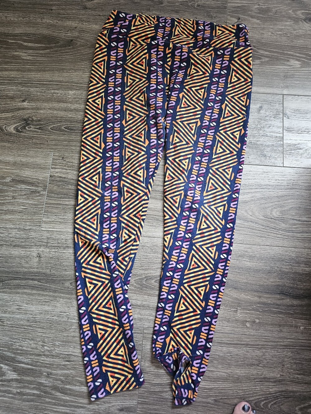 T/C LuLaRoe Neon Geometric & Stripe Print Leggings